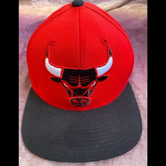 Mitchell & Ness Other - *SOLD* Mitchell & Ness Chicago Bulls Snapback Hat